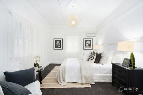 Property photo of 392 Wynnum Road Norman Park QLD 4170