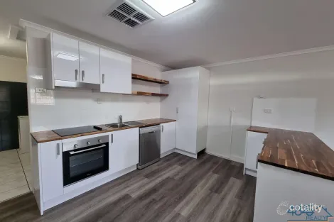 4/9 Fourth Ave, Parkside, QLD 4825