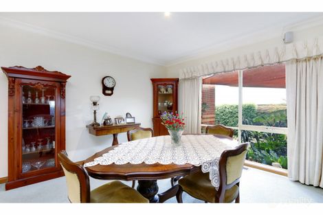 Property photo of 23 Tintagel Way Mornington VIC 3931