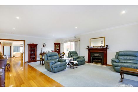 Property photo of 23 Tintagel Way Mornington VIC 3931