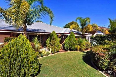 21 Crampton Ave, Usher, WA 6230