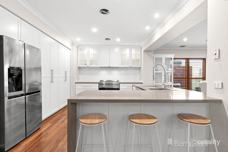 Property photo of 10 Stanhope Avenue Berwick VIC 3806