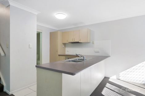 Property photo of 4/53 Gordon Street Labrador QLD 4215