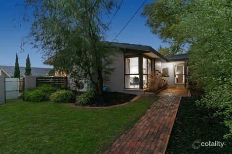 Property photo of 13 Wentworth Avenue Frankston South VIC 3199