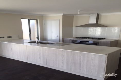 33 Birch Rd, Aubin Grove, WA 6164