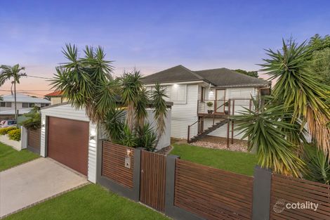 17 Chisholm St, Stafford Heights, QLD 4053