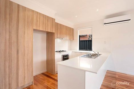 Property photo of 2/27 Alpine Grove Pascoe Vale VIC 3044