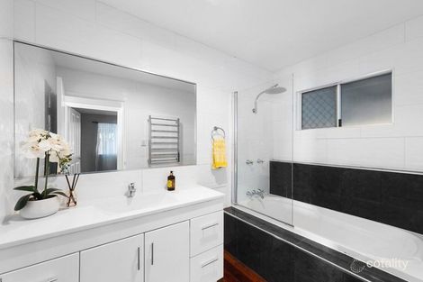 Property photo of 6 Reginald Street Mount Lofty QLD 4350