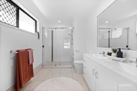 Property photo of 3 Harrogate Place Gumdale QLD 4154