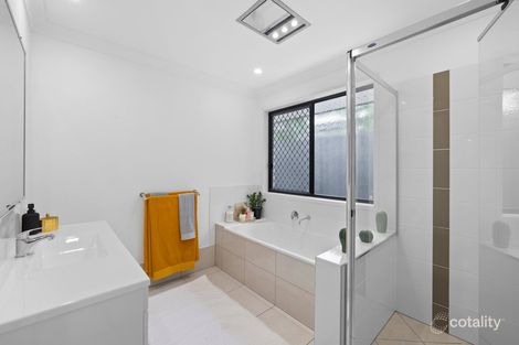 Property photo of 3 Harrogate Place Gumdale QLD 4154