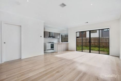 Property photo of 5 Garden Place Notting Hill VIC 3168