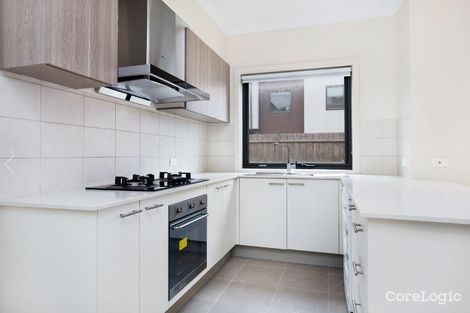 Property photo of 5 Garden Place Notting Hill VIC 3168