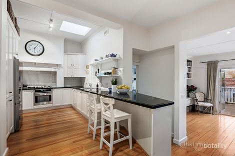 Property photo of 17 Ashburton Road Glen Iris VIC 3146