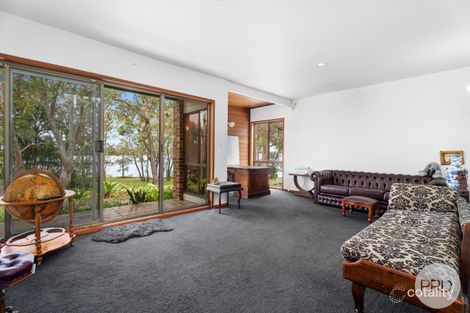 Property photo of 25 Gibbers Drive Lemon Tree Passage NSW 2319