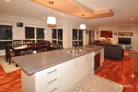 Property photo of 18 Woodruff Place Caroline Springs VIC 3023