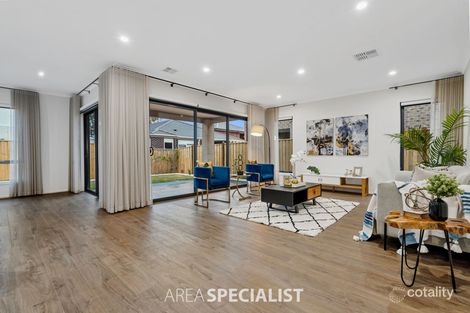 Property photo of 12 Floyd Circuit Cranbourne VIC 3977