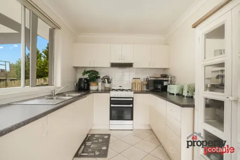 Property photo of 48 Freeman Circuit Ingleburn NSW 2565