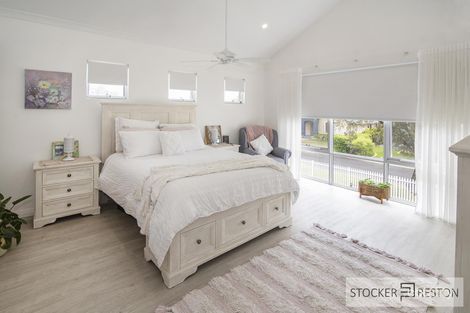 Property photo of 6 Heirisson Retreat Geographe WA 6280