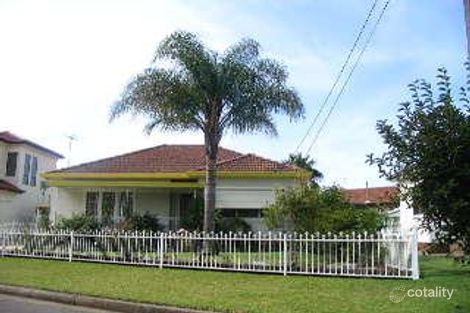 18 Wiruna Cres, Narwee, NSW 2209