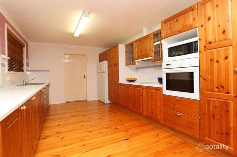 Property photo of 4 Downer Place Kambah ACT 2902