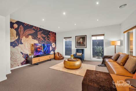 Property photo of 37 Vaucluse Boulevard Point Cook VIC 3030