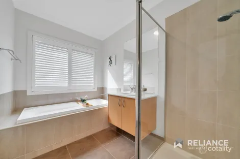 Property photo of 90 Breasley Parkway Point Cook VIC 3030