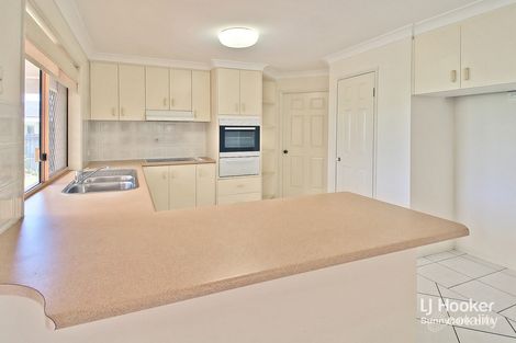 Property photo of 111 Golden Rain Place Stretton QLD 4116