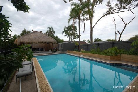 Property photo of 4 Aldrin Avenue Benowa QLD 4217