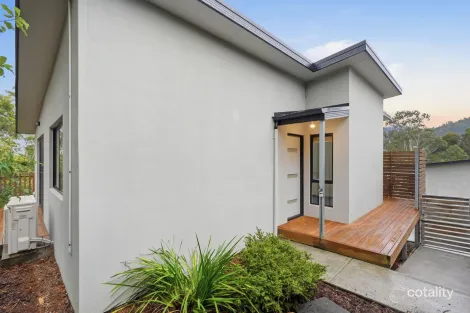 2/56 Branscombe Rd, Claremont, TAS 7011