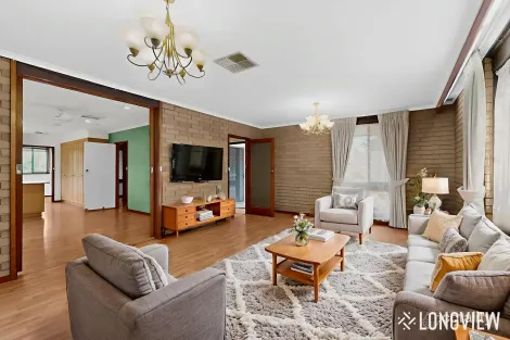 Property photo of 94 Stephensons Road Mount Waverley VIC 3149