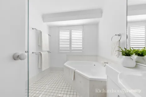 Property photo of 5 Garafalo Road Kariong NSW 2250