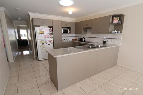 Property photo of 2/120 Casey Drive Hunterview NSW 2330