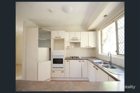 Property photo of 27 Shapcott Place Runcorn QLD 4113