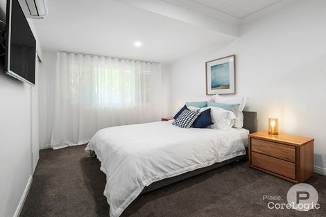 Property photo of 176 Macrossan Avenue Norman Park QLD 4170