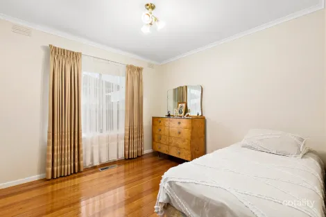 Property photo of 32 Sandford Avenue Sunshine North VIC 3020