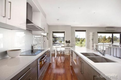 Property photo of 37 Hockey Lane Ascot Vale VIC 3032