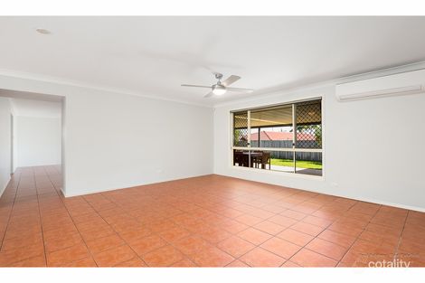 Property photo of 3 Wisteria Drive Regents Park QLD 4118