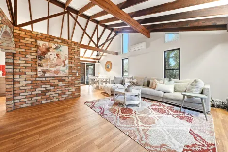 91 Mcginn Rd, Ferny Grove, QLD 4055