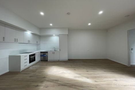 Property photo of 53 Waterbird Circuit Weir Views VIC 3338