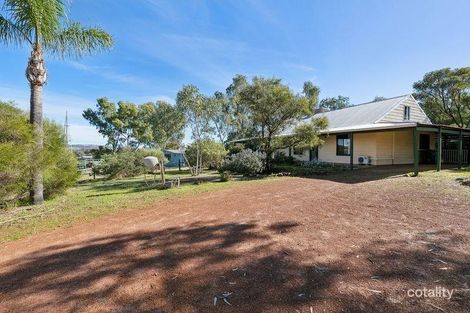 Property photo of 2 Dempster Street Beverley WA 6304