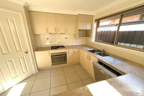 2/32 Peards Dr, East Albury, NSW 2640