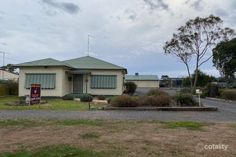 10 Wood St, Warracknabeal, VIC 3393