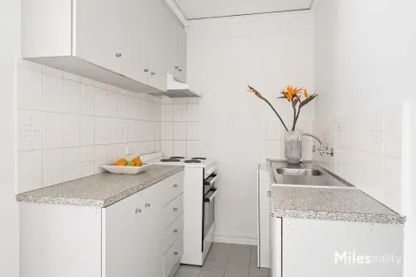 Property photo of 1/42 Gillies Street Fairfield VIC 3078