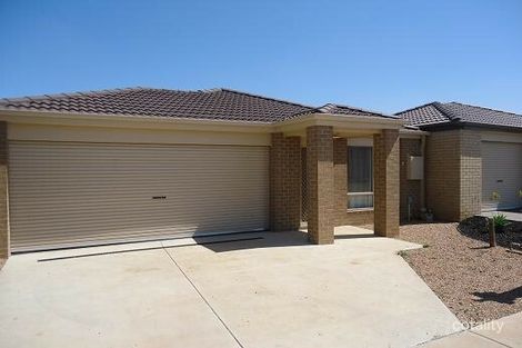 43 Peter Pan Cres, Kurunjang, VIC 3337
