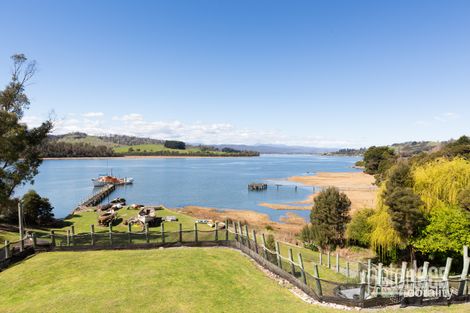 Property photo of 18 Paringa Avenue Lanena TAS 7275