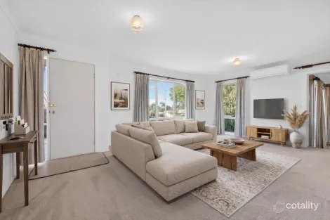 Property photo of 10 McCue Road Kalimna VIC 3909