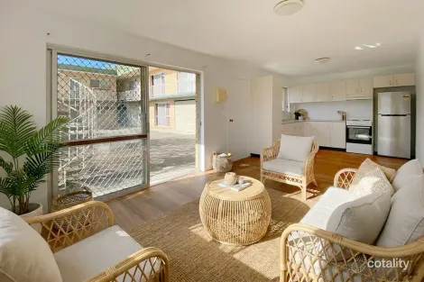 Property photo of 3/34 Coolangatta Road Coolangatta QLD 4225