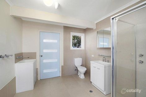 Property photo of 10 Roger Crescent Berkeley Vale NSW 2261