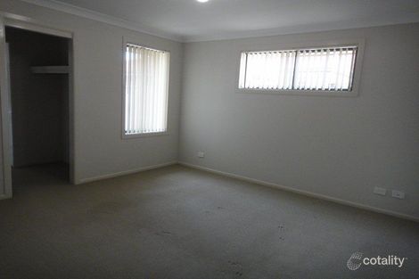 Property photo of 2/23 Drysdale Crescent Metford NSW 2323