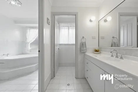 Property photo of 21 Kingston Road Mount Annan NSW 2567